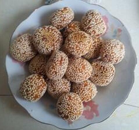 飯后甜點(diǎn)南瓜紅豆球怎么做？