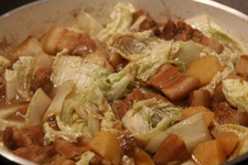 白菜燉肉的做法