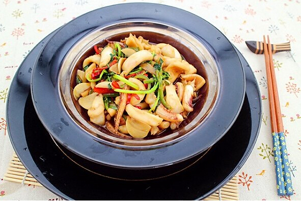 美味海鮮的吃法三杯炒魷魚怎么做？