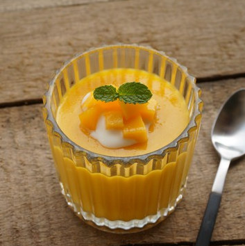 芒果酸奶布丁的做法視頻