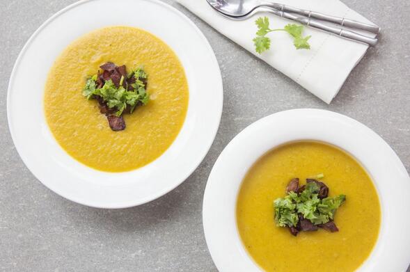 營養(yǎng)美味的栗子蘋果煙肉湯怎么做？