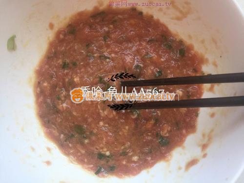 牛肉胡蘿卜木耳包子的做法