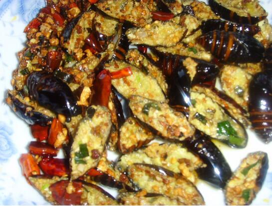 高蛋白美食干煸蟬蛹怎么做？