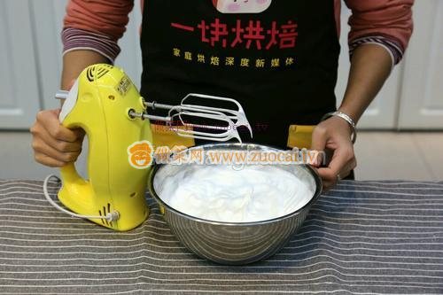 圣誕樹樁蛋糕的做法