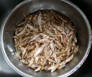 茄汁鳳尾魚(yú)的做法步驟：2