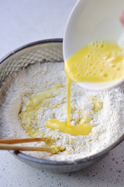 四種手搟面的做法步驟4