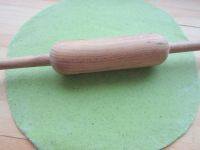 芹菜葉手搟面的做法步驟7