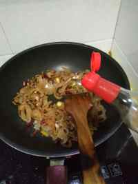 干豆角燜肉皮的做法步驟7