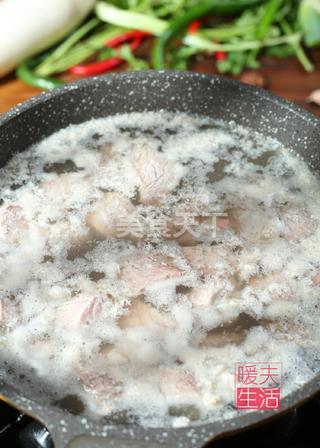 牛肉燉蘿卜的做法步驟：2