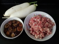 白蘿卜肉餡大包子的做法步驟1