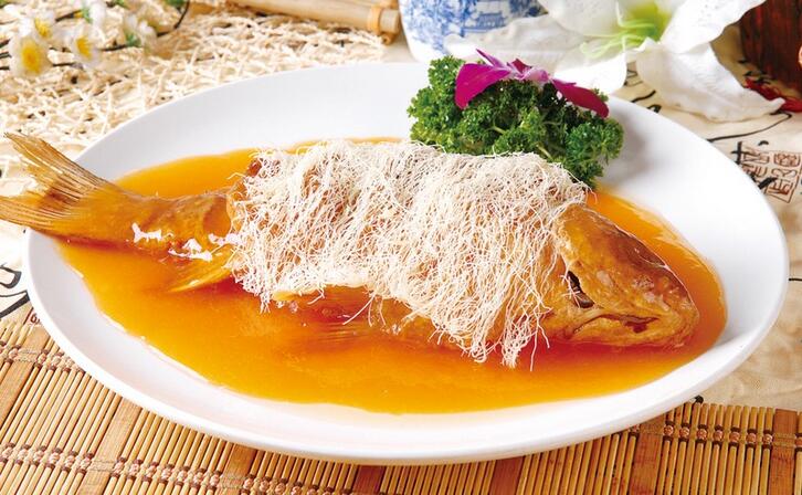 河南名菜鯉魚(yú)培面怎么做？