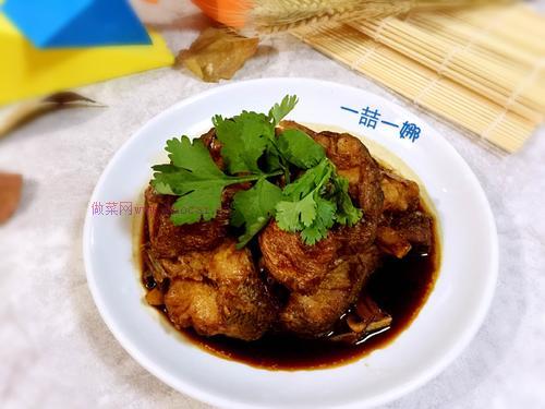 紅燒鱸魚(yú)的做法