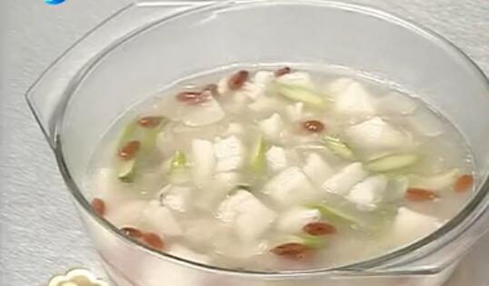 潤(rùn)肺止咳的百合鱈魚(yú)羹