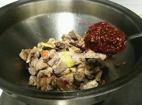 蘿卜燉牛腩的做法