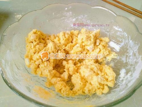 桂花玉米面糍粑的做法