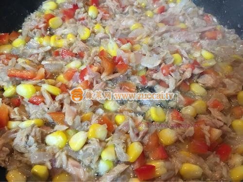 鮪魚(yú)玉米蛋炒藜麥飯的做法