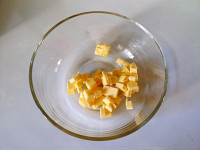 圣誕花環(huán)糖霜餅干的做法步驟1