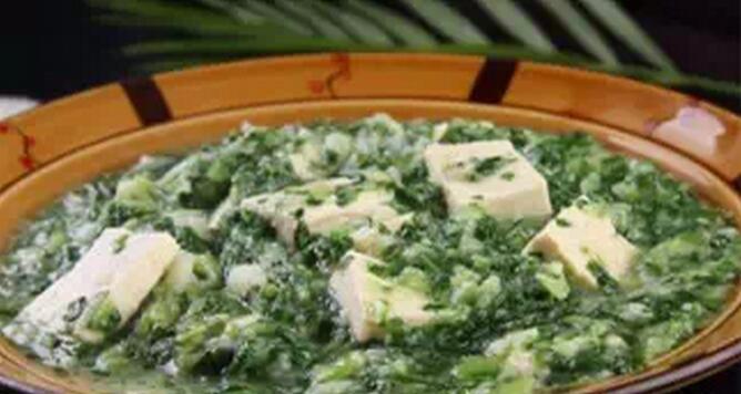 鮮嫩醇香的小白菜燴豆腐怎么做？