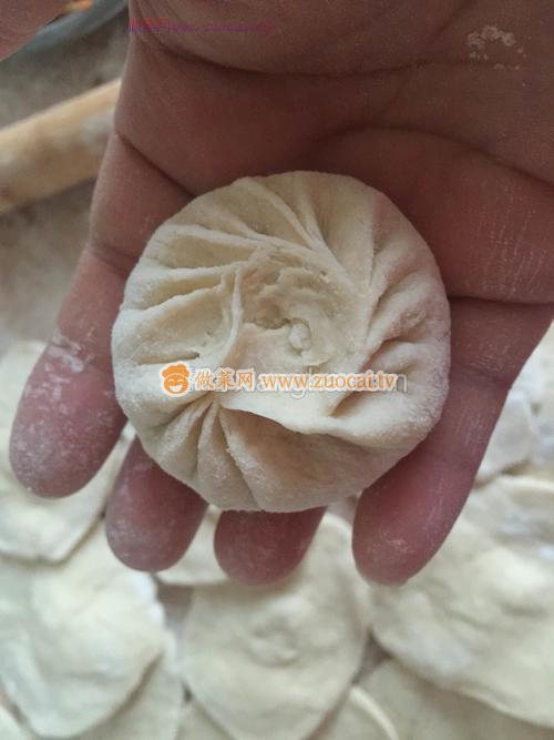 羊肉胡蘿卜包子的做法