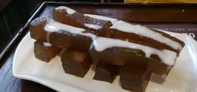 飯后小點紅茶椰汁馬蹄糕