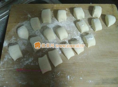 蘿卜肉餡包的做法