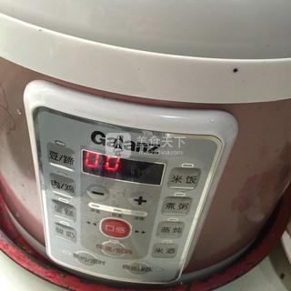 紅豆米仁養(yǎng)生粥