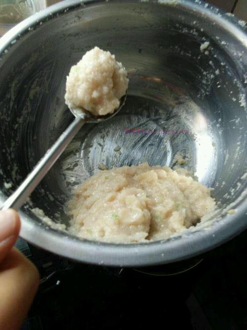 蓮藕雞肉丸子的做法