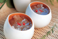 銀耳蓮子湯怎么做營養(yǎng)又美味
