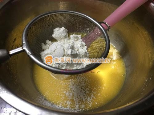 原味戚風(fēng)蛋糕杯的做法