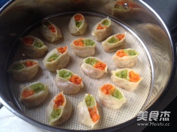 鴛鴦?wù)麸湹淖龇?/ data-upvL=