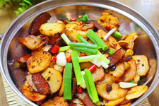 干鍋土豆片做法