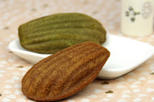 瑪?shù)铝?/ data-qmyU=