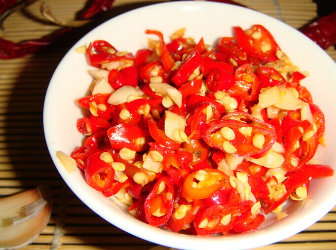 剁椒魚頭的剁椒怎么做