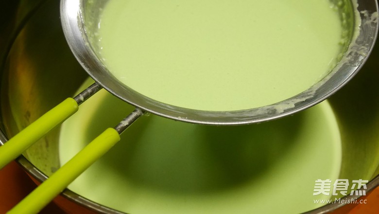 春天的氣息－簡(jiǎn)單易做斑斕蜜豆千層的做法