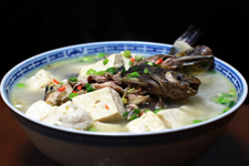 嘎魚(yú)燉豆腐