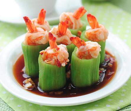 甜辣下飯的蒜蓉絲瓜蒸基圍蝦怎么做？