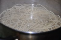 海參炒面的做法步驟5