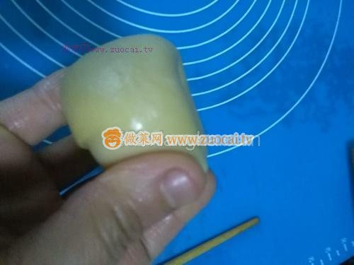 向日葵蓮蓉酥的做法