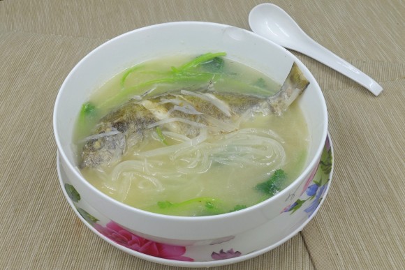 蘿卜絲泥猛魚湯