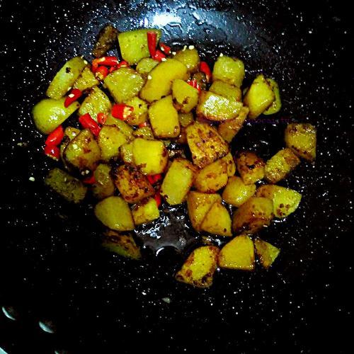 醬燒土豆塊的做法