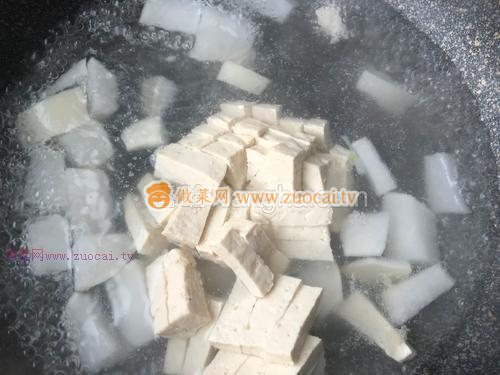 養(yǎng)生蘿卜湯的做法