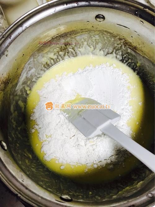 酸奶蛋糕(6寸)的做法