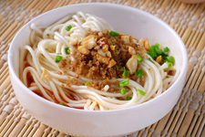 四川擔(dān)擔(dān)面的做法