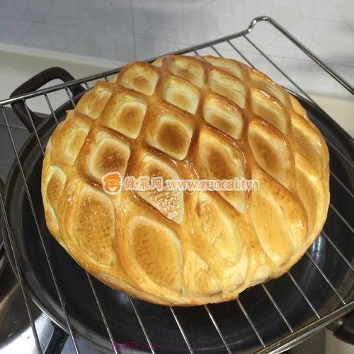 網(wǎng)紋夾心面包的做法
