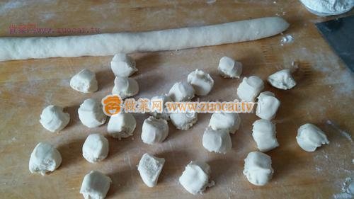 圓白菜豬肉餡餃子的做法