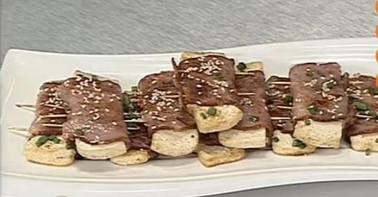 嫩酥爽口的培根豆腐卷怎么做？