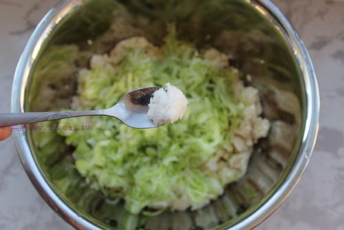 蘿卜豆腐丸子的做法