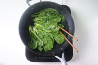 不需要技術(shù)含量的【姬松茸排骨煲仔飯】的做法步驟12