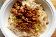 雞丁刀削面的做法