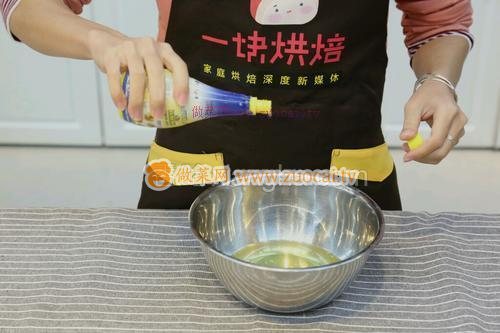 圣誕樹樁蛋糕的做法